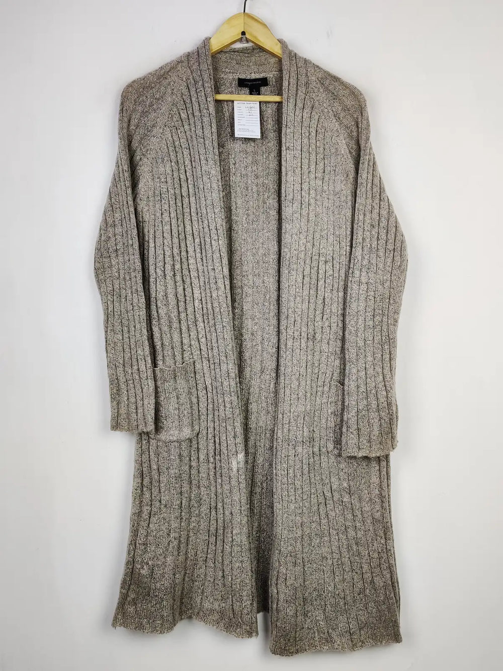 Buy online pre-used pre-loved 100% authentic & Original branded Atmosphere (LC-6061) available in Pakistan. Top international brands avilable.