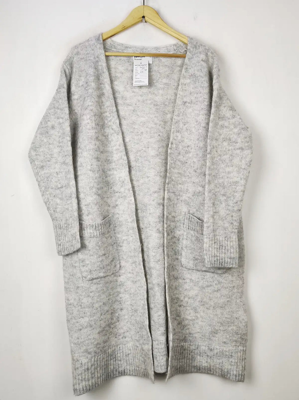 Buy online pre-used pre-loved 100% authentic & Original branded Primark (LC-6254) available in Pakistan. Top international brands avilable.