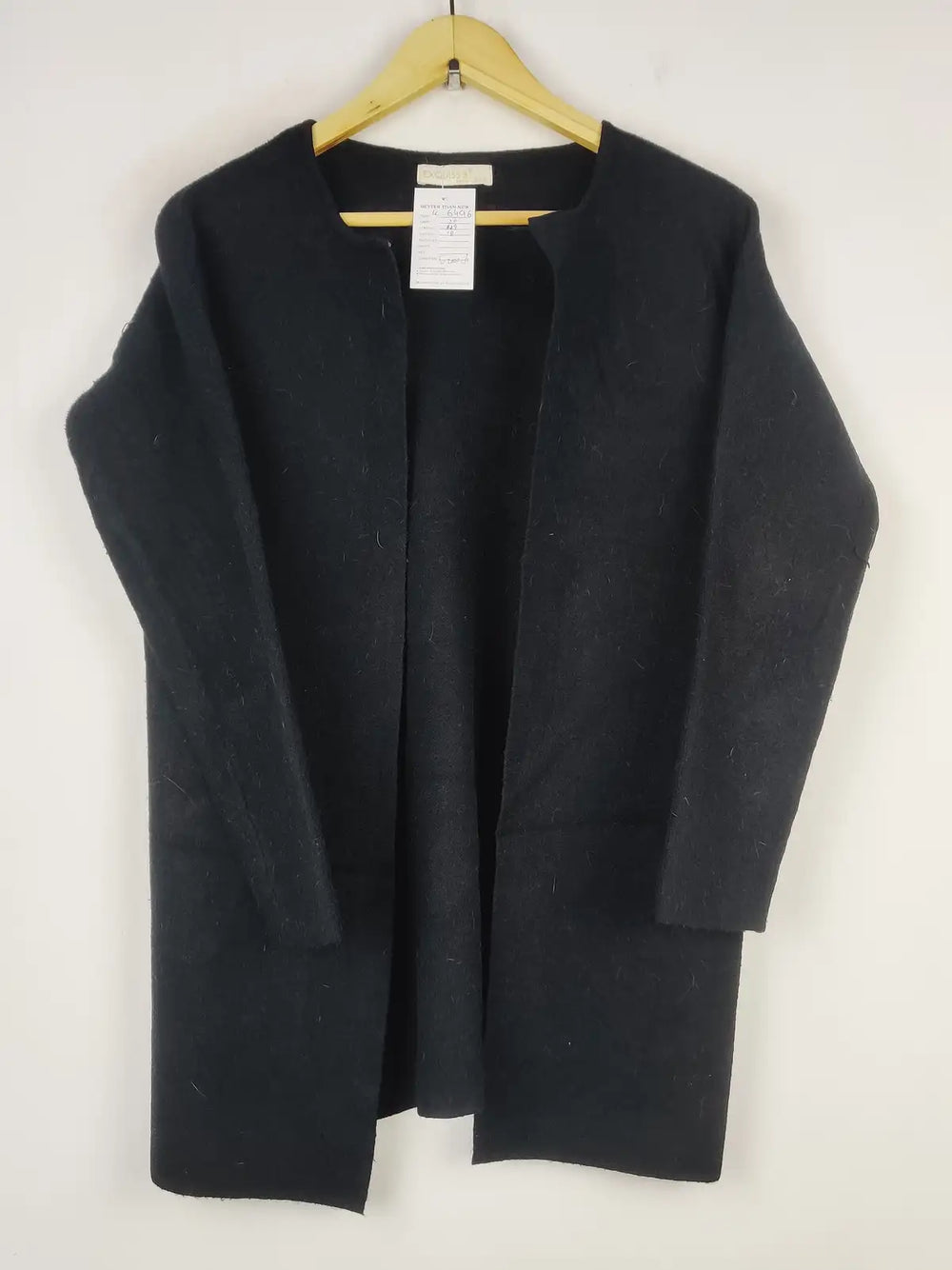 Buy online pre-used pre-loved 100% authentic & Original branded Exquiss (LC-6496) available in Pakistan. Top international brands avilable.