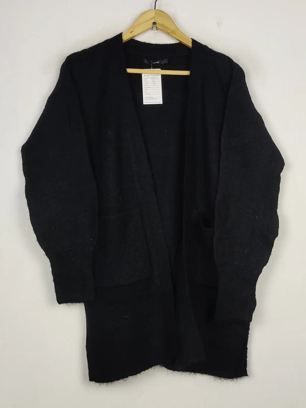 Buy online pre-used pre-loved 100% authentic & Original branded George (LC-6692) available in Pakistan. Top international brands avilable.