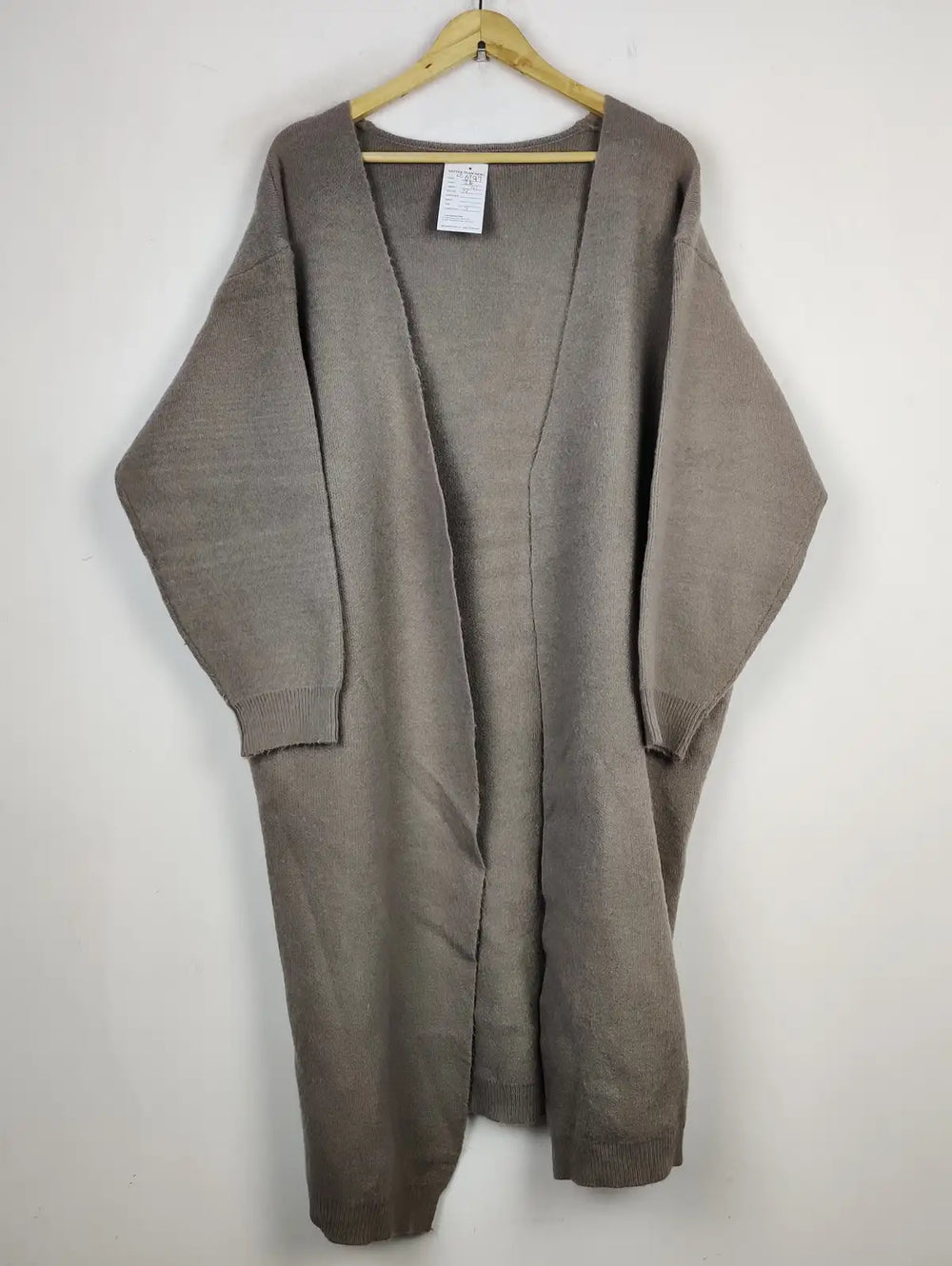 Buy online pre-used pre-loved 100% authentic & Original branded Dazy (LC-6797) available in Pakistan. Top international brands avilable.