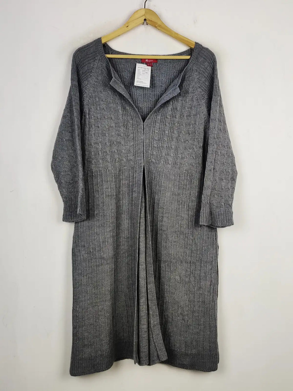 Buy online pre-used pre-loved 100% authentic & Original branded Monsoon (LC-7018) available in Pakistan. Top international brands avilable.