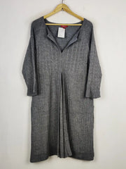 Buy online pre-used pre-loved 100% authentic & Original branded Monsoon (LC-7018) available in Pakistan. Top international brands avilable.