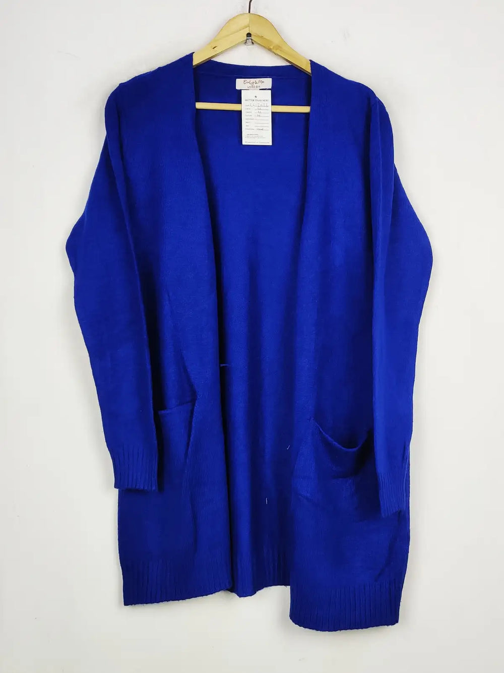 Buy online pre-used pre-loved 100% authentic & Original branded Emily&Me (LC-7036) available in Pakistan. Top international brands avilable.