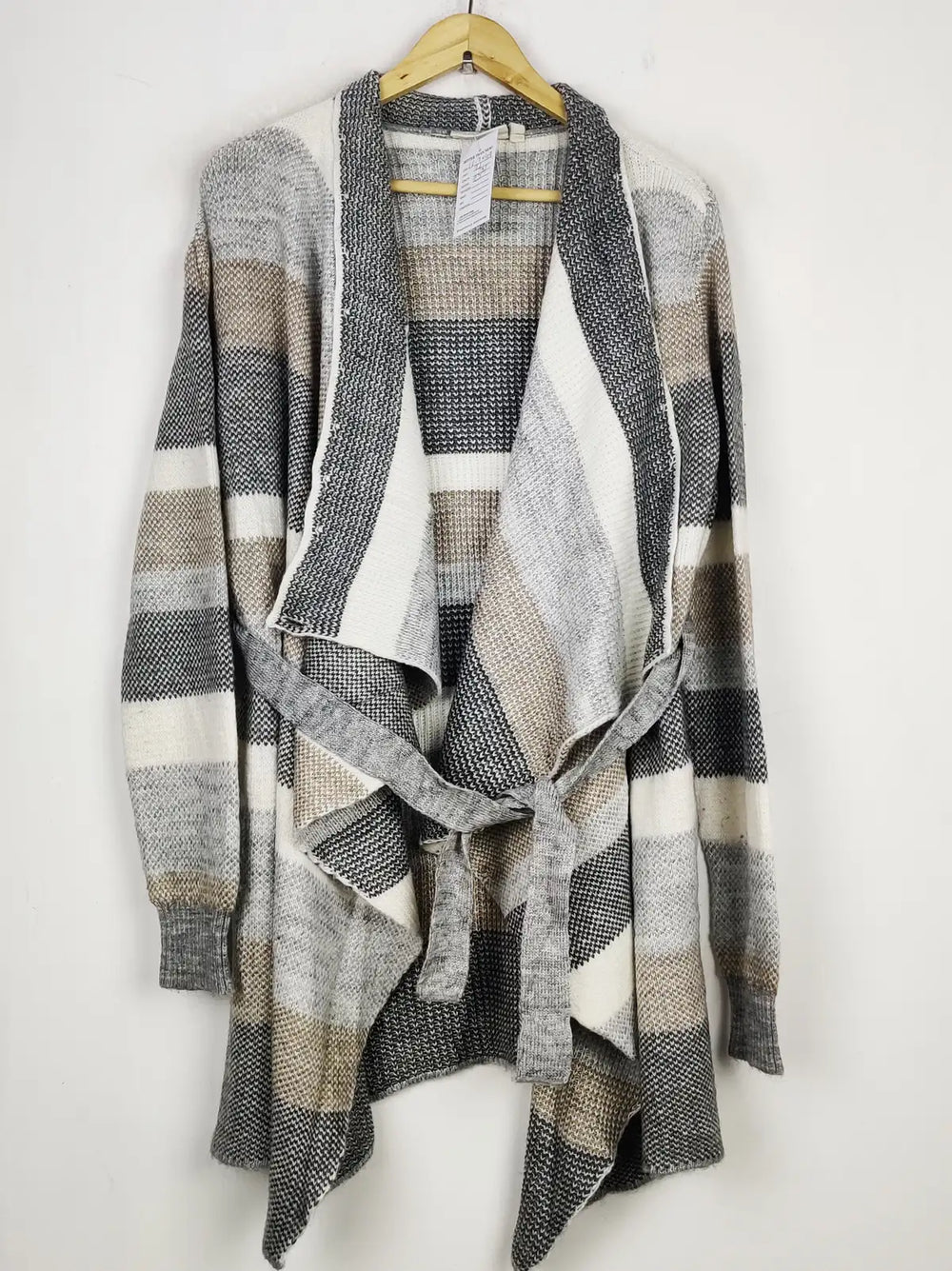 Buy online pre-used pre-loved 100% authentic & Original branded Jojo Maman Bebe (LC-7049) available in Pakistan. Top international brands avilable.