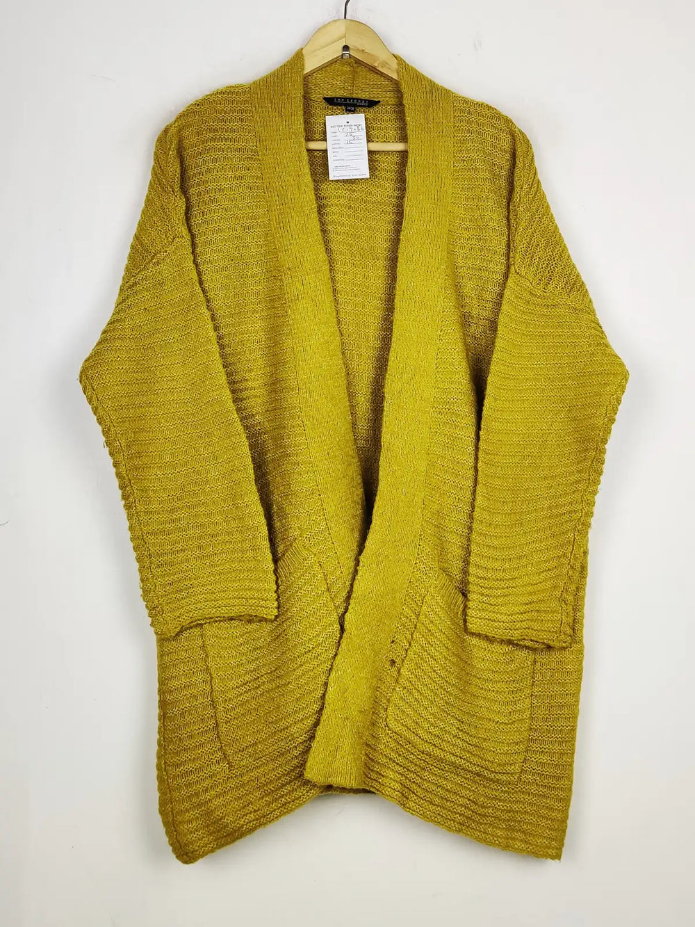 Buy online pre-used pre-loved 100% authentic & Original branded Top Secret (LC-7066) available in Pakistan. Top international brands avilable.