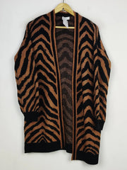 Buy online pre-used pre-loved 100% authentic & Original branded Papaya (LC-7079) available in Pakistan. Top international brands avilable.