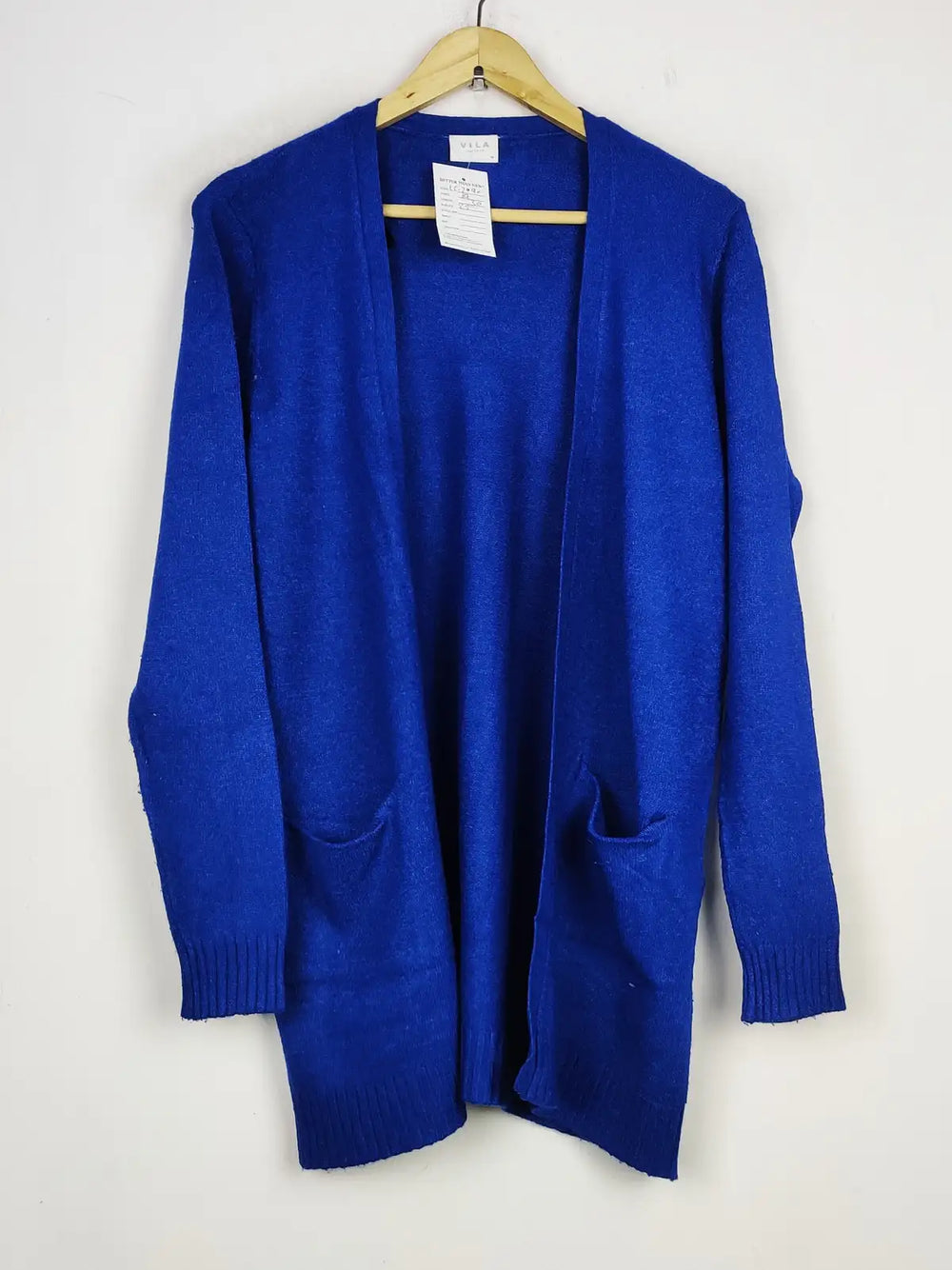 Buy online pre-used pre-loved 100% authentic & Original branded Vila (LC-7090) available in Pakistan. Top international brands avilable.