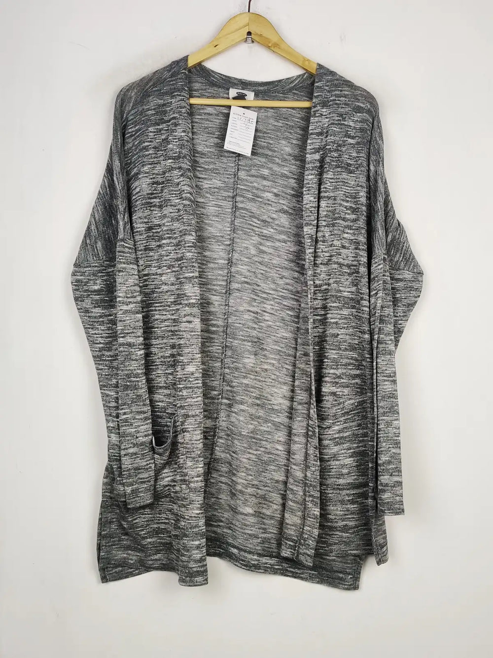 Buy online pre-used pre-loved 100% authentic & Original branded Old Navy (LC-7125) available in Pakistan. Top international brands avilable.