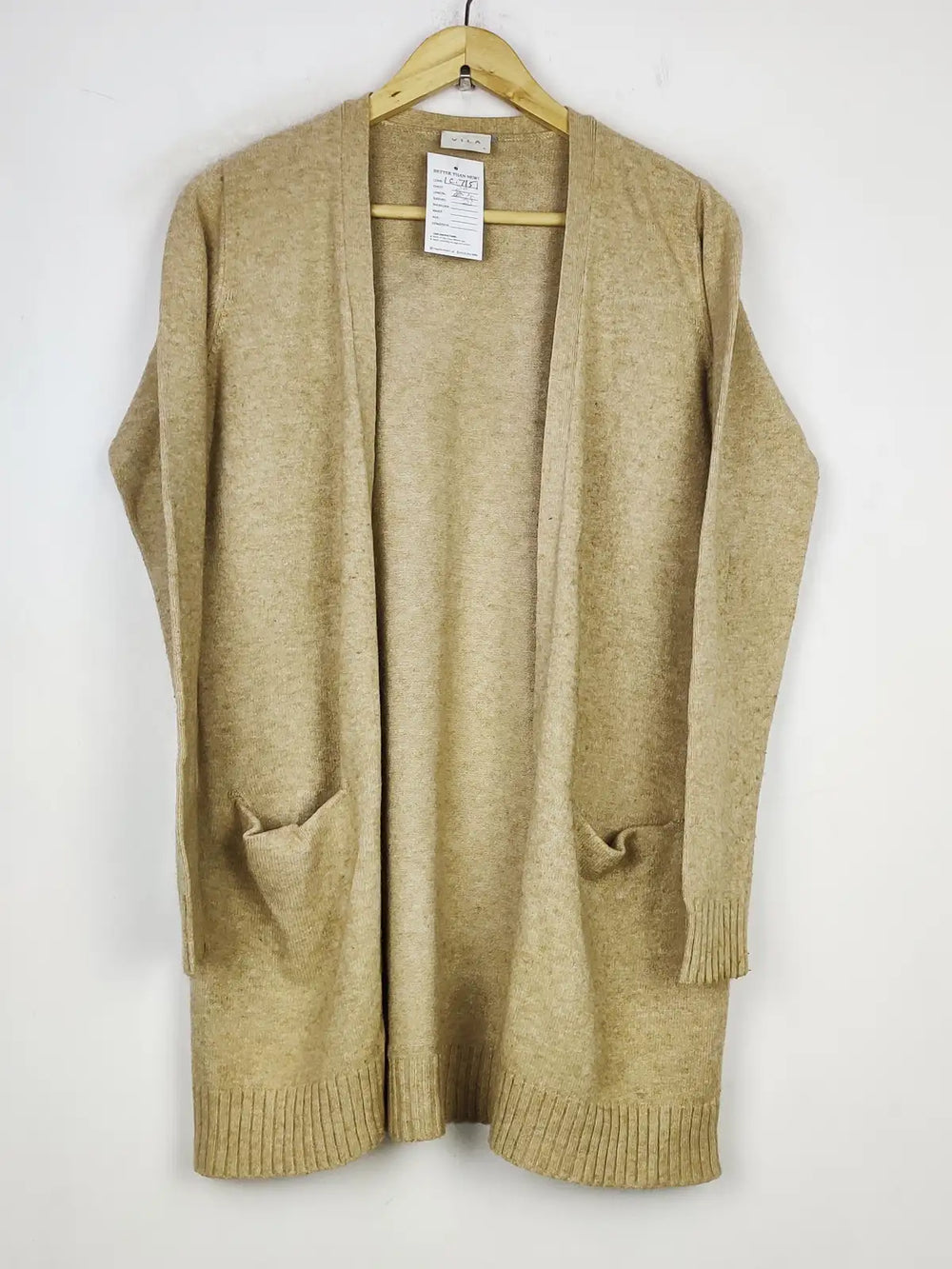 Buy online pre-used pre-loved 100% authentic & Original branded Vila (LC-7151) available in Pakistan. Top international brands avilable.