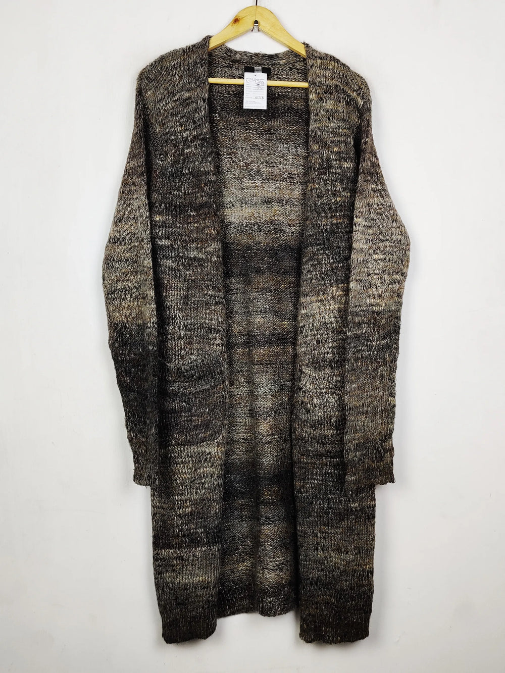 Buy online pre-used pre-loved 100% authentic & Original branded Asos (LC-7534) available in Pakistan. Top international brands avilable.