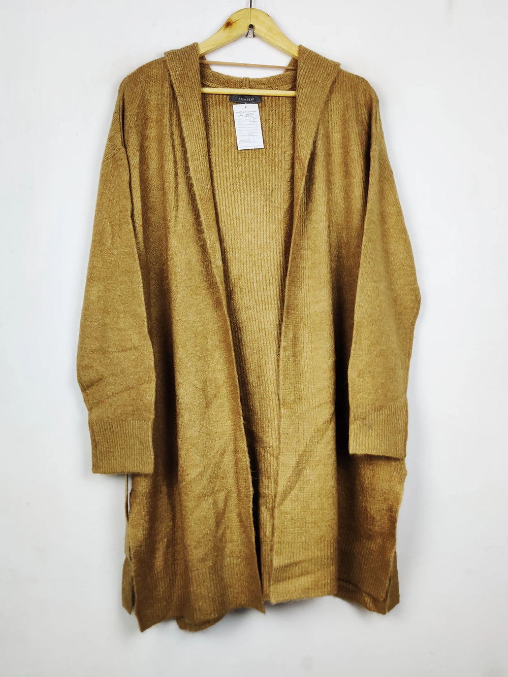 Buy online pre-used pre-loved 100% authentic & Original branded Primark (LC-7552) available in Pakistan. Top international brands avilable.