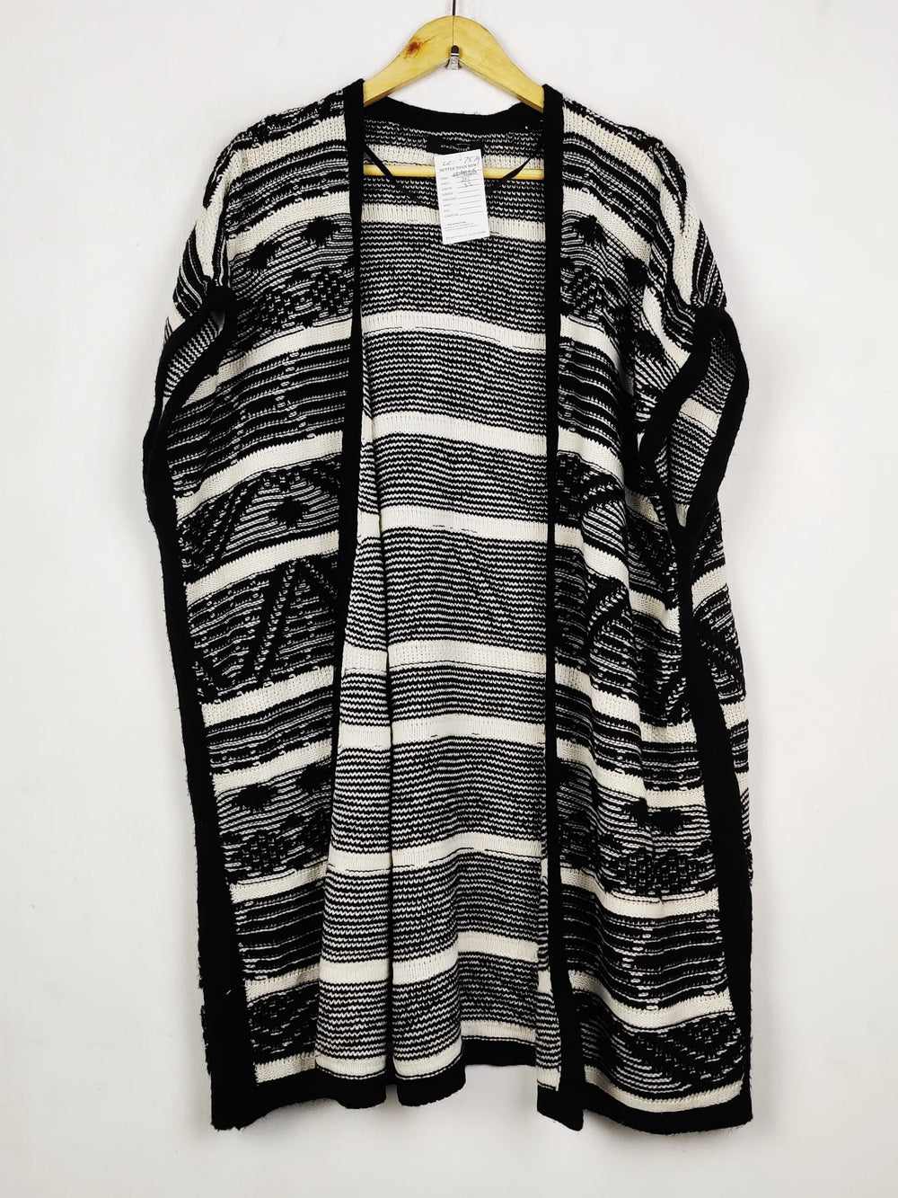 Buy online pre-used pre-loved 100% authentic & Original branded Atmosphere (LC-7579) available in Pakistan. Top international brands avilable.