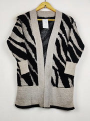 Buy online pre-used pre-loved 100% authentic & Original branded Dunnes Stores (LC-7606) available in Pakistan. Top international brands avilable.