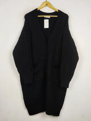 Buy online pre-used pre-loved 100% authentic & Original branded Primark (LC-7799) available in Pakistan. Top international brands avilable.