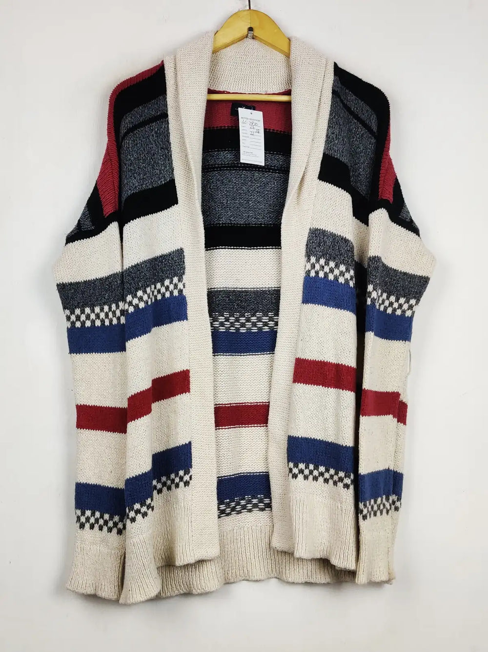 Buy online pre-used pre-loved 100% authentic & Original branded American Eagle (LC-7810) available in Pakistan. Top international brands avilable.