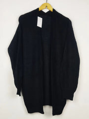 Buy online pre-used pre-loved 100% authentic & Original branded Unknown Brand (LC-7935) available in Pakistan. Top international brands avilable.