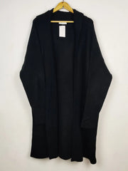 Buy online pre-used pre-loved 100% authentic & Original branded Primark (LC-7946) available in Pakistan. Top international brands avilable.