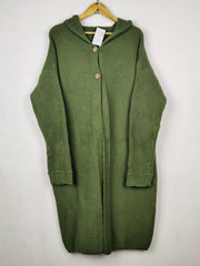 Buy online pre-used pre-loved 100% authentic & Original branded Unknown Brand (LC-7973) available in Pakistan. Top international brands avilable.