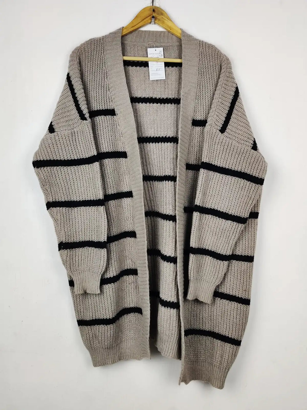 Buy online pre-used pre-loved 100% authentic & Original branded Shein (LC-7975) available in Pakistan. Top international brands avilable.