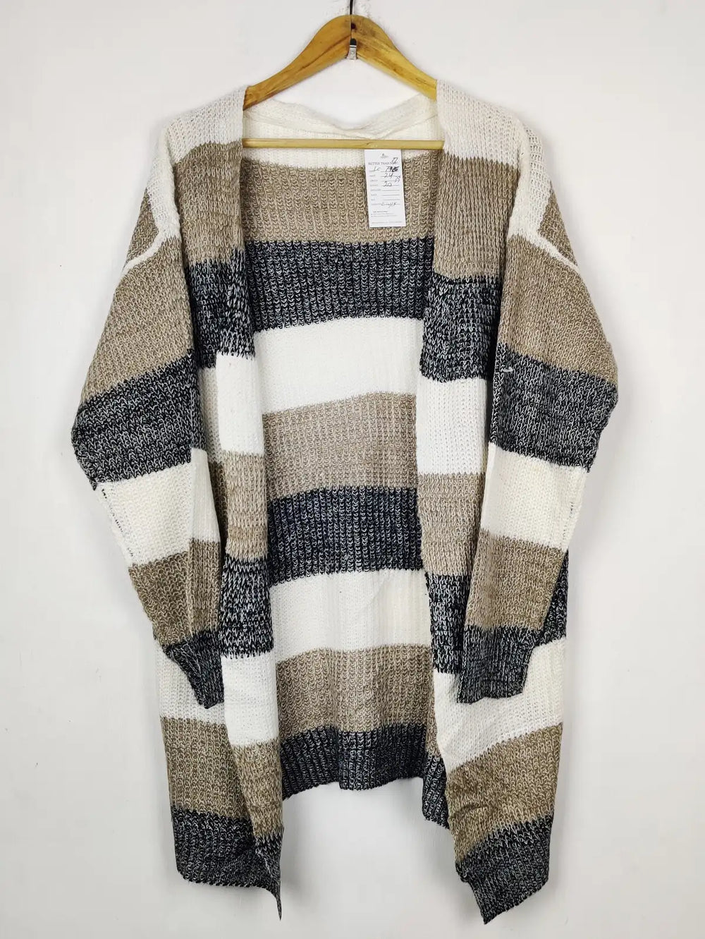 Buy online pre-used pre-loved 100% authentic & Original branded Shein (LC-7977) available in Pakistan. Top international brands avilable.