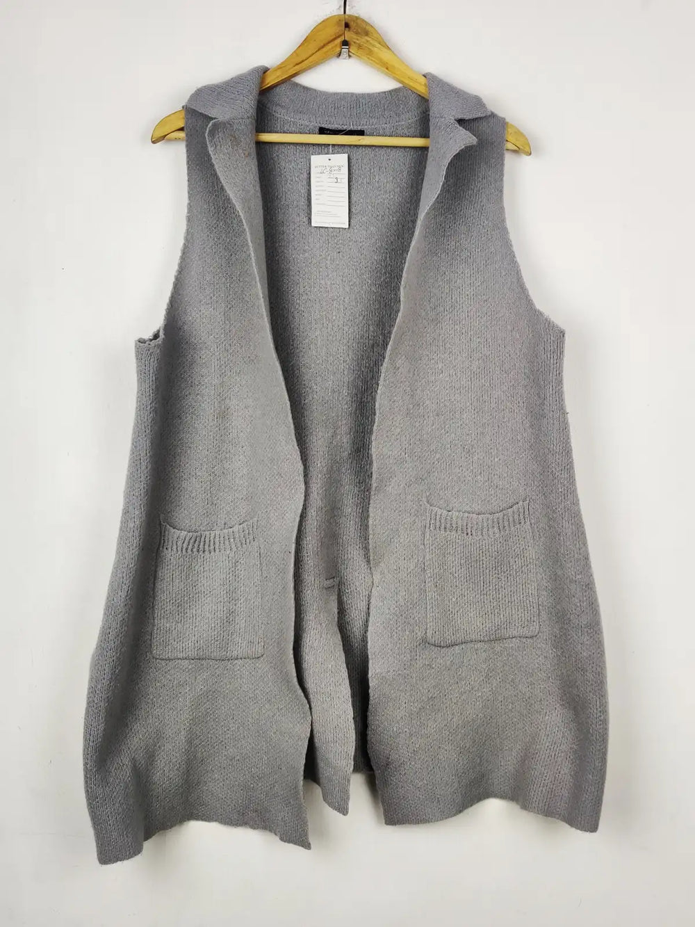 Buy online pre-used pre-loved 100% authentic & Original branded Shein (LC-8008) available in Pakistan. Top international brands avilable.