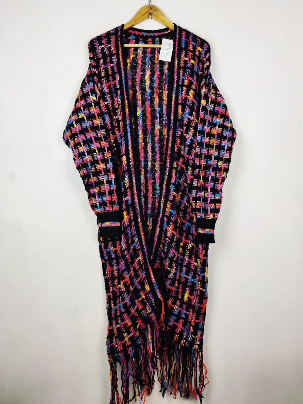 Buy online pre-used pre-loved 100% authentic & Original branded Unknown Brand (LC-8031) available in Pakistan. Top international brands avilable.