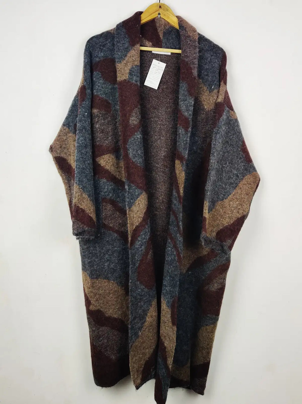 Buy online pre-used pre-loved 100% authentic & Original branded Primark (LC-8054) available in Pakistan. Top international brands avilable.
