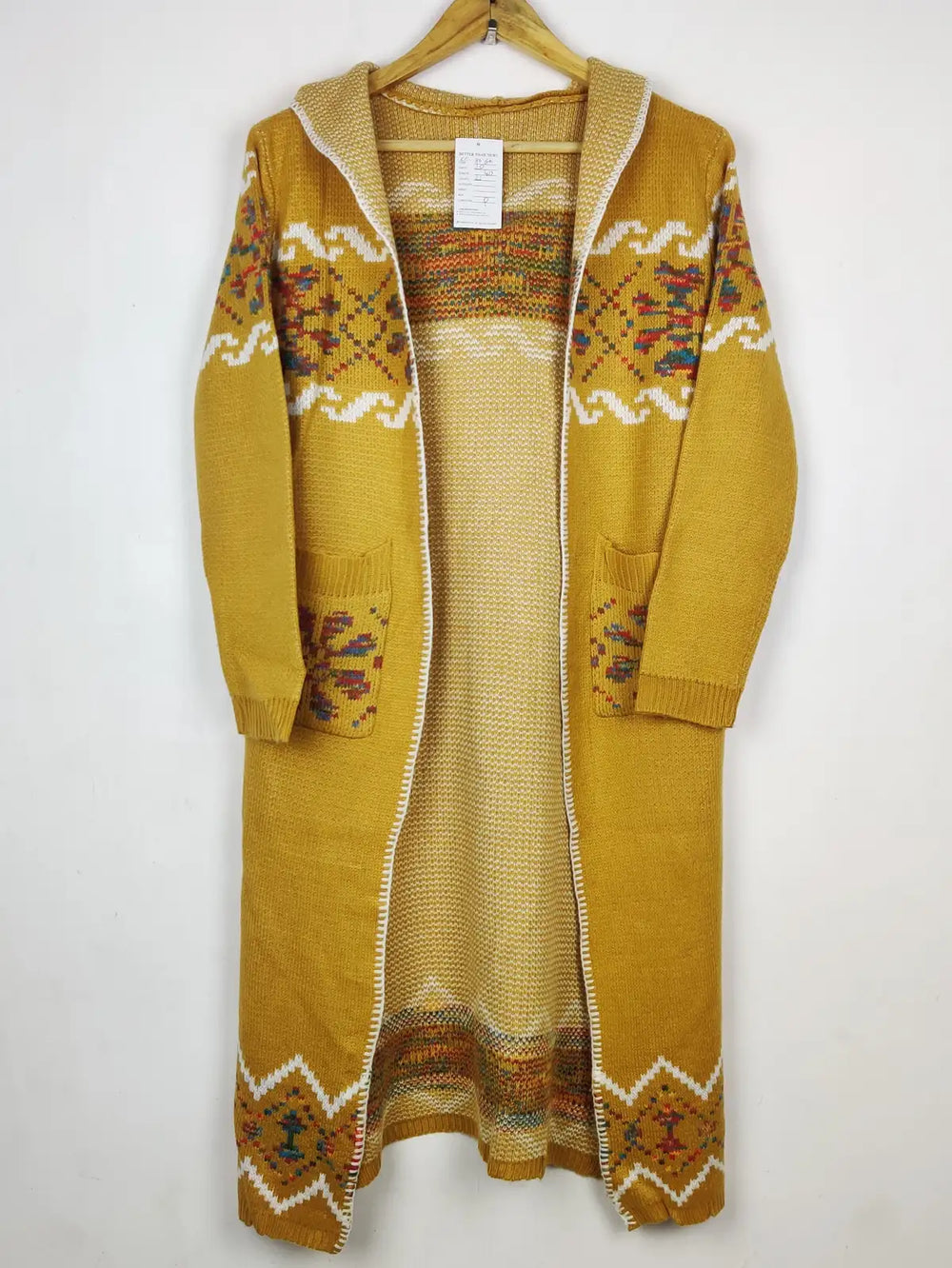 Buy online pre-used pre-loved 100% authentic & Original branded Unknown Brand (LC-8060) available in Pakistan. Top international brands avilable.