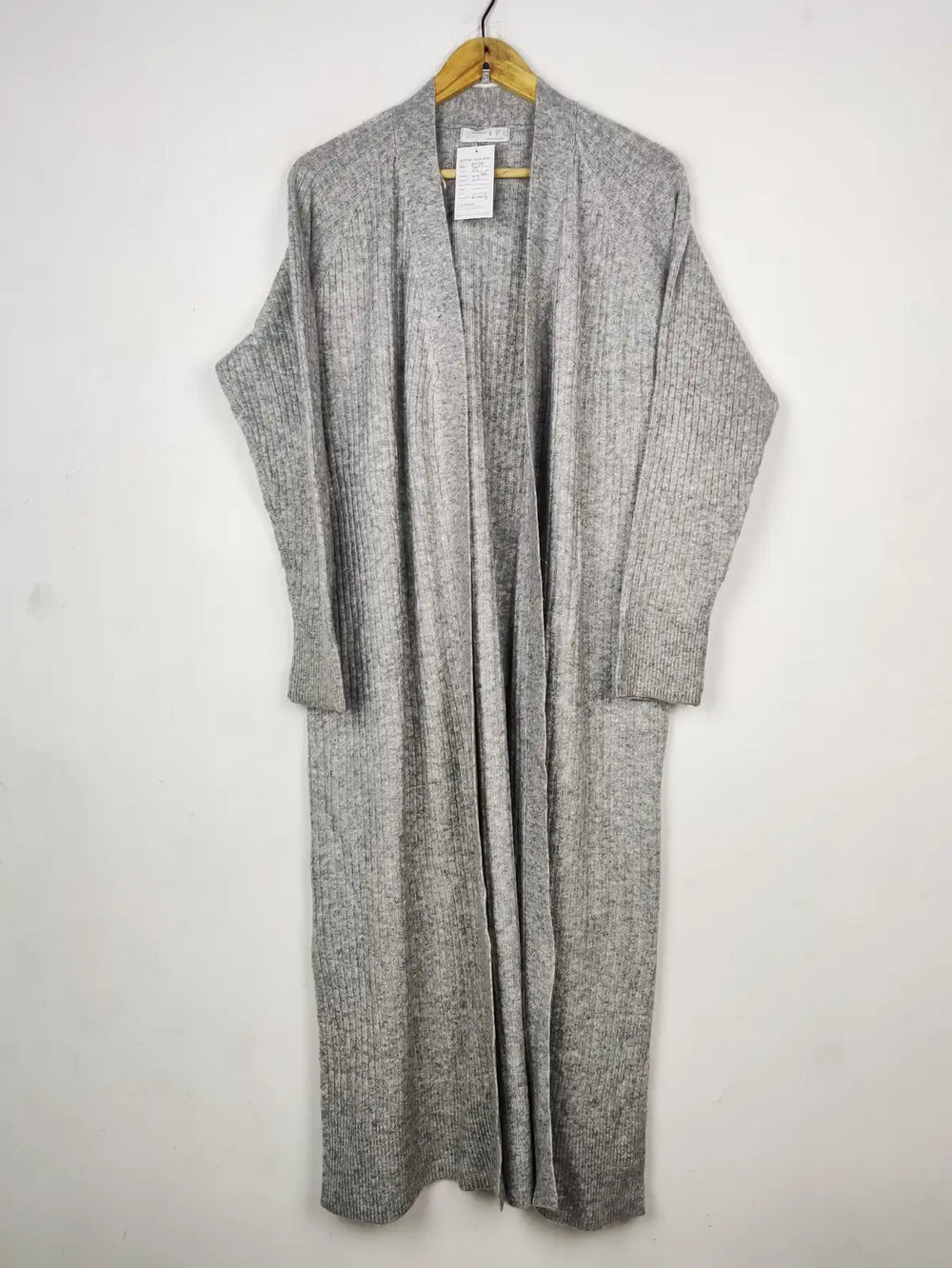 Buy online pre-used pre-loved 100% authentic & Original branded Primark (LC-8076) available in Pakistan. Top international brands avilable.