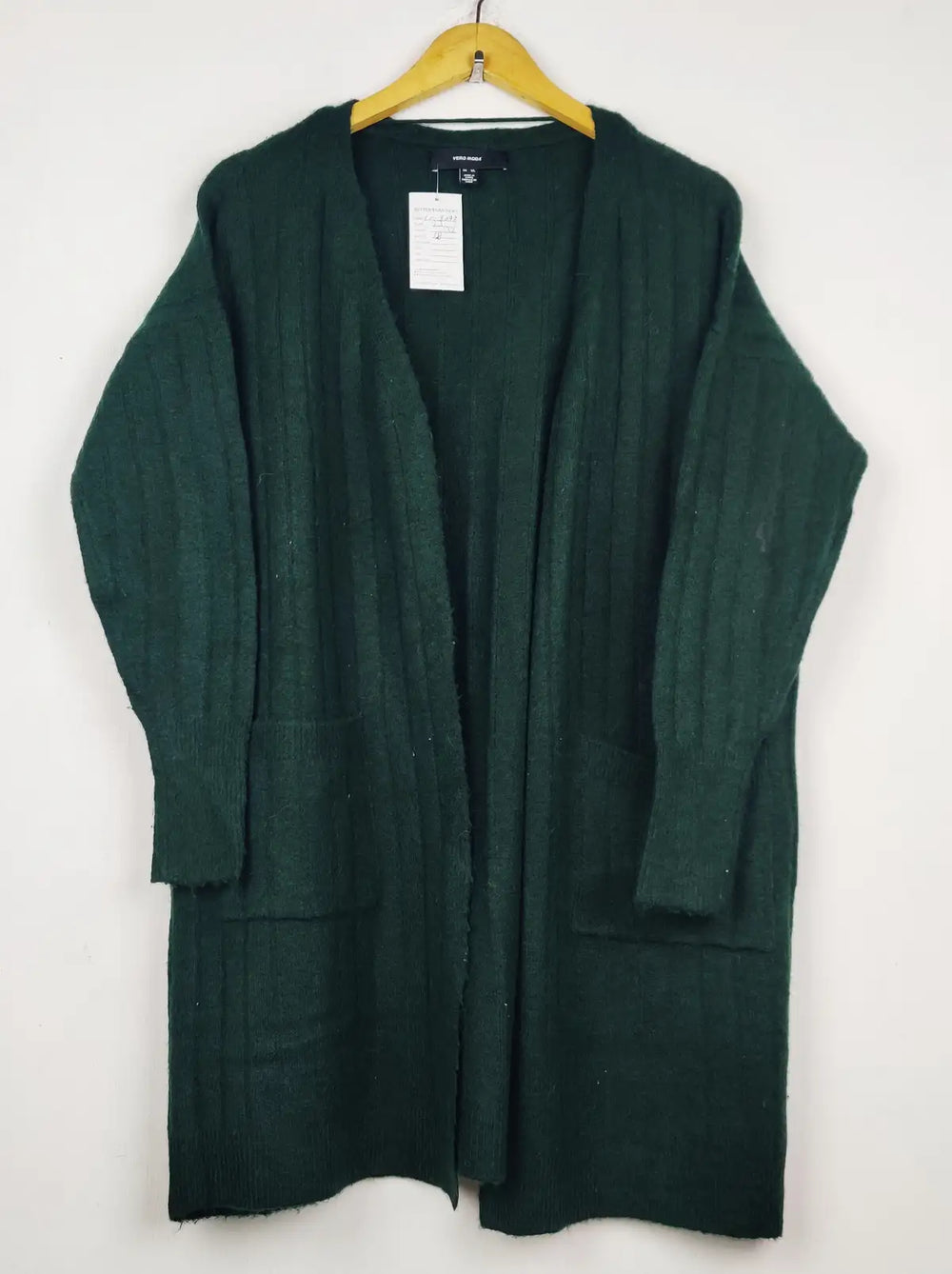 Buy online pre-used pre-loved 100% authentic & Original branded Veromoda (LC-8098) available in Pakistan. Top international brands avilable.