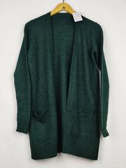 Buy online pre-used pre-loved 100% authentic & Original branded Unknown Brand (LC-8104) available in Pakistan. Top international brands avilable.