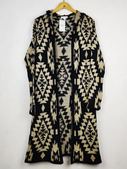 Buy online pre-used pre-loved 100% authentic & Original branded Unknown Brand (LC-8118) available in Pakistan. Top international brands avilable.