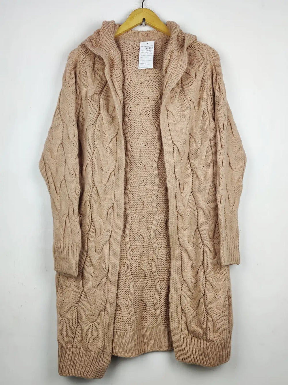 Buy online pre-used pre-loved 100% authentic & Original branded Unknown Brand (LC-8119) available in Pakistan. Top international brands avilable.