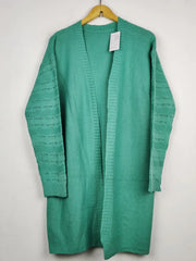 Buy online pre-used pre-loved 100% authentic & Original branded Unknown Brand (LC-8133) available in Pakistan. Top international brands avilable.