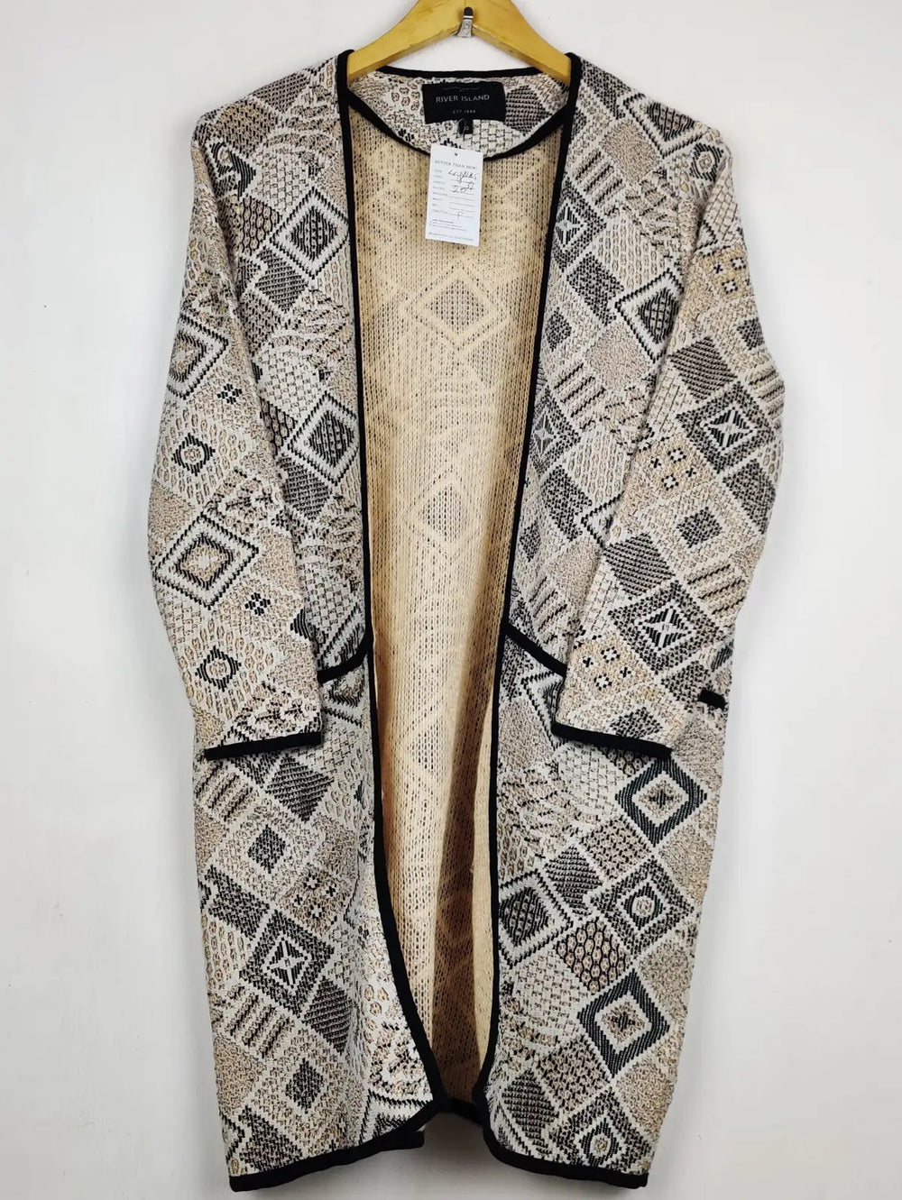 Buy online pre-used pre-loved 100% authentic & Original branded River Island (LC-8135) available in Pakistan. Top international brands avilable.