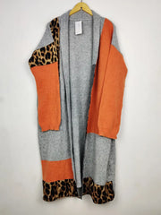 Buy online pre-used pre-loved 100% authentic & Original branded Unknown Brand (LC-8149) available in Pakistan. Top international brands avilable.
