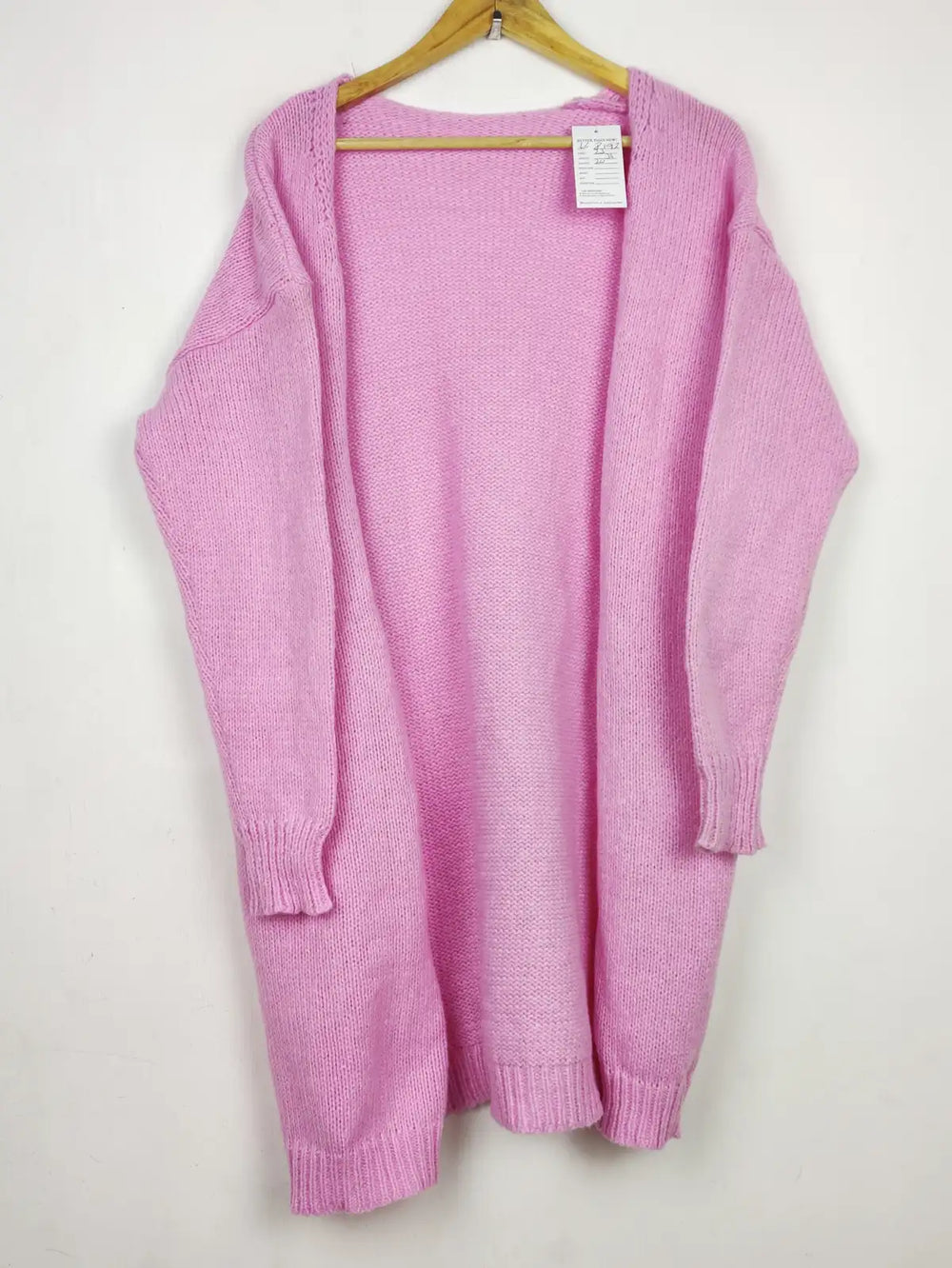 Buy online pre-used pre-loved 100% authentic & Original branded Unknown Brand (LC-8192) available in Pakistan. Top international brands avilable.