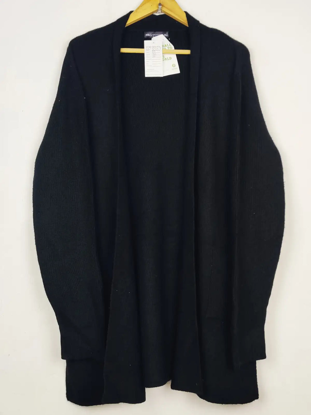 Buy online pre-used pre-loved 100% authentic & Original branded Marks & Spencer (LC-8207) available in Pakistan. Top international brands avilable.