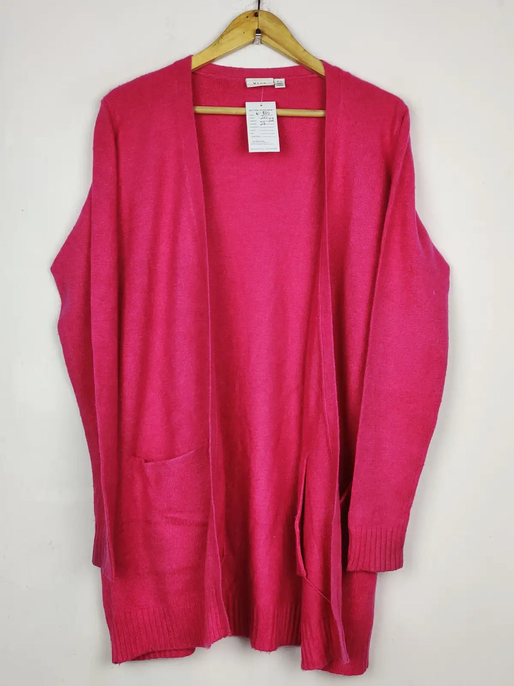 Buy online pre-used pre-loved 100% authentic & Original branded Vila (LC-8334) available in Pakistan. Top international brands avilable.