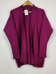 Buy online pre-used pre-loved 100% authentic & Original branded Unknown Brand (LC-8560) available in Pakistan. Top international brands avilable.
