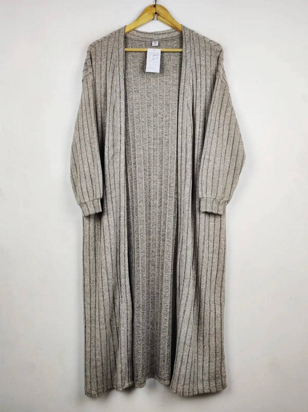 Buy online pre-used pre-loved 100% authentic & Original branded Shein (LC-8603) available in Pakistan. Top international brands avilable.