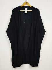 Buy online pre-used pre-loved 100% authentic & Original branded Unknown Brand (LC-8686) available in Pakistan. Top international brands avilable.
