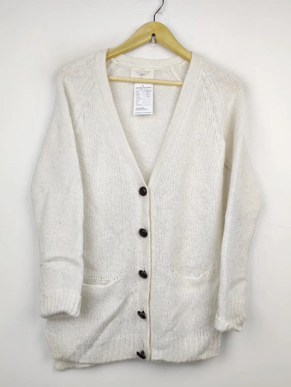 Buy online pre-used pre-loved 100% authentic & Original branded Atmosphere (LS-10440) available in Pakistan. Top international brands avilable.