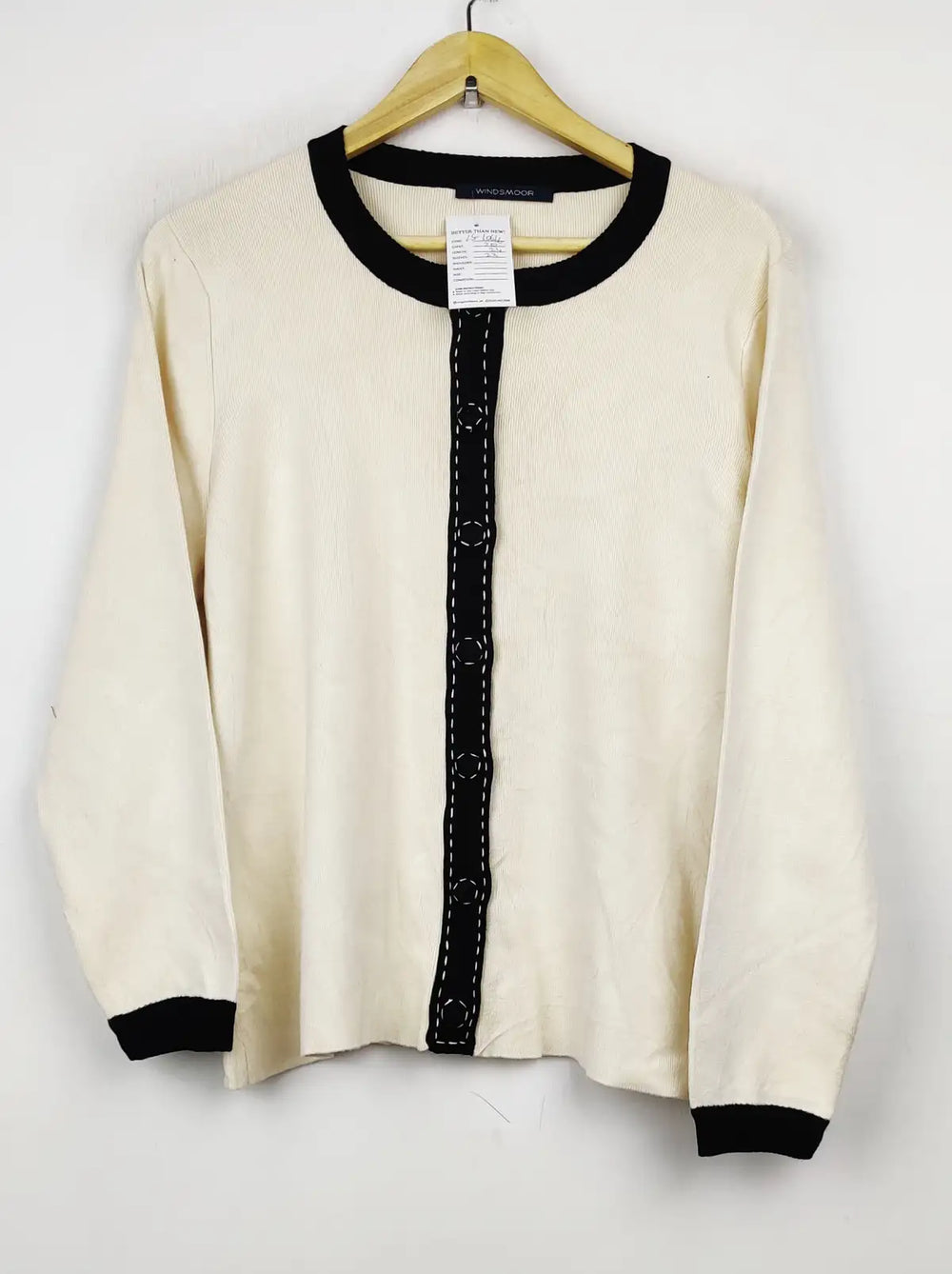 Buy online pre-used pre-loved 100% authentic & Original branded Windsmoor (LS-10666) available in Pakistan. Top international brands avilable.