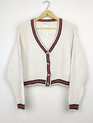 Buy online pre-used pre-loved 100% authentic & Original branded Pull & Bear (LS-11032) available in Pakistan. Top international brands avilable.