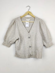 Buy online pre-used pre-loved 100% authentic & Original branded H&M (LS-11054) available in Pakistan. Top international brands avilable.