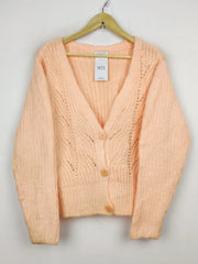 Buy online pre-used pre-loved 100% authentic & Original branded Topshop (LS-11055) available in Pakistan. Top international brands avilable.