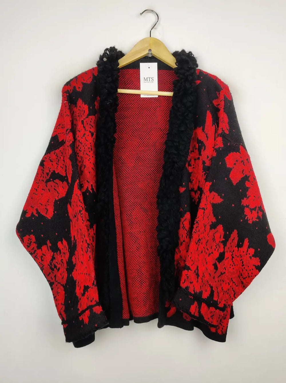 Buy online pre-used pre-loved 100% authentic & Original branded Unknown Brand (LS-11232) available in Pakistan. Top international brands avilable.