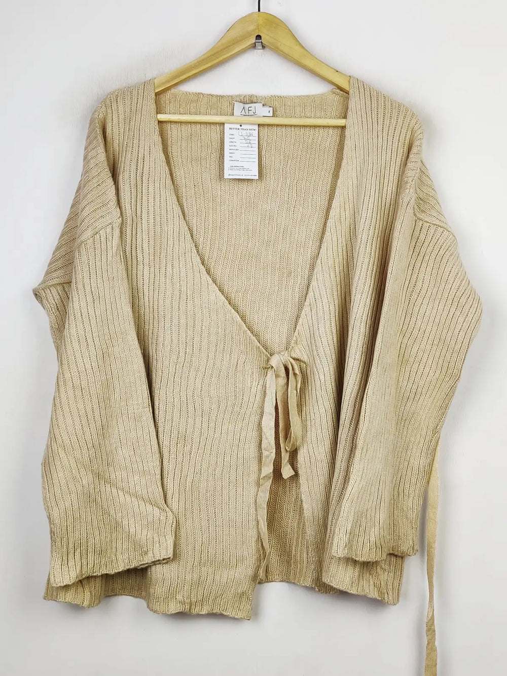 Buy online pre-used pre-loved 100% authentic & Original branded Afj (LS-11316) available in Pakistan. Top international brands avilable.